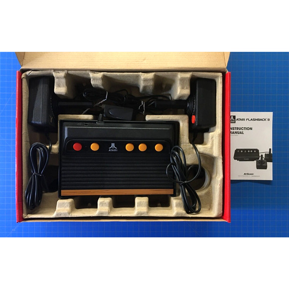 Atari Flashback 8 Deluxe w/ 105 Games - Space Invaders Frogger Centipede - New - Picture 3 of 5